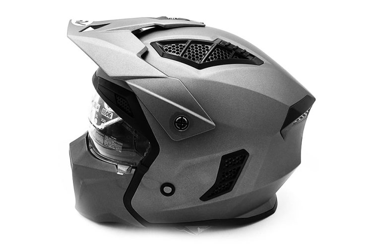 Casca de protectie trotinete cu viziera gri metalizat