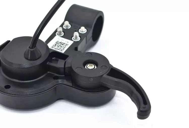 Display LIVIAE trotinete Myria Traveller