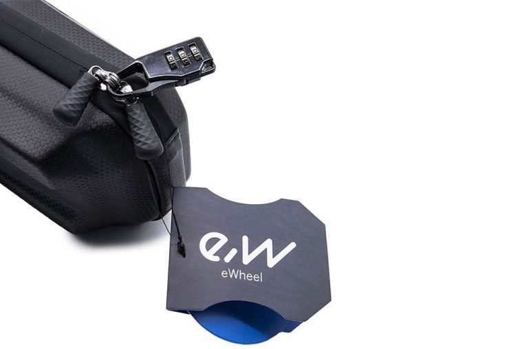 Geanta impermeabila trotineta electrica 2L cu cifru EWheel