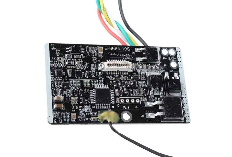 Placa BMS cu cip original pentru acumulatorii trotinetelor electrice Xiaomi M365.